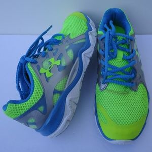 SIZE 7. Under Armour Micro G MonzaRE sneakers shoes.